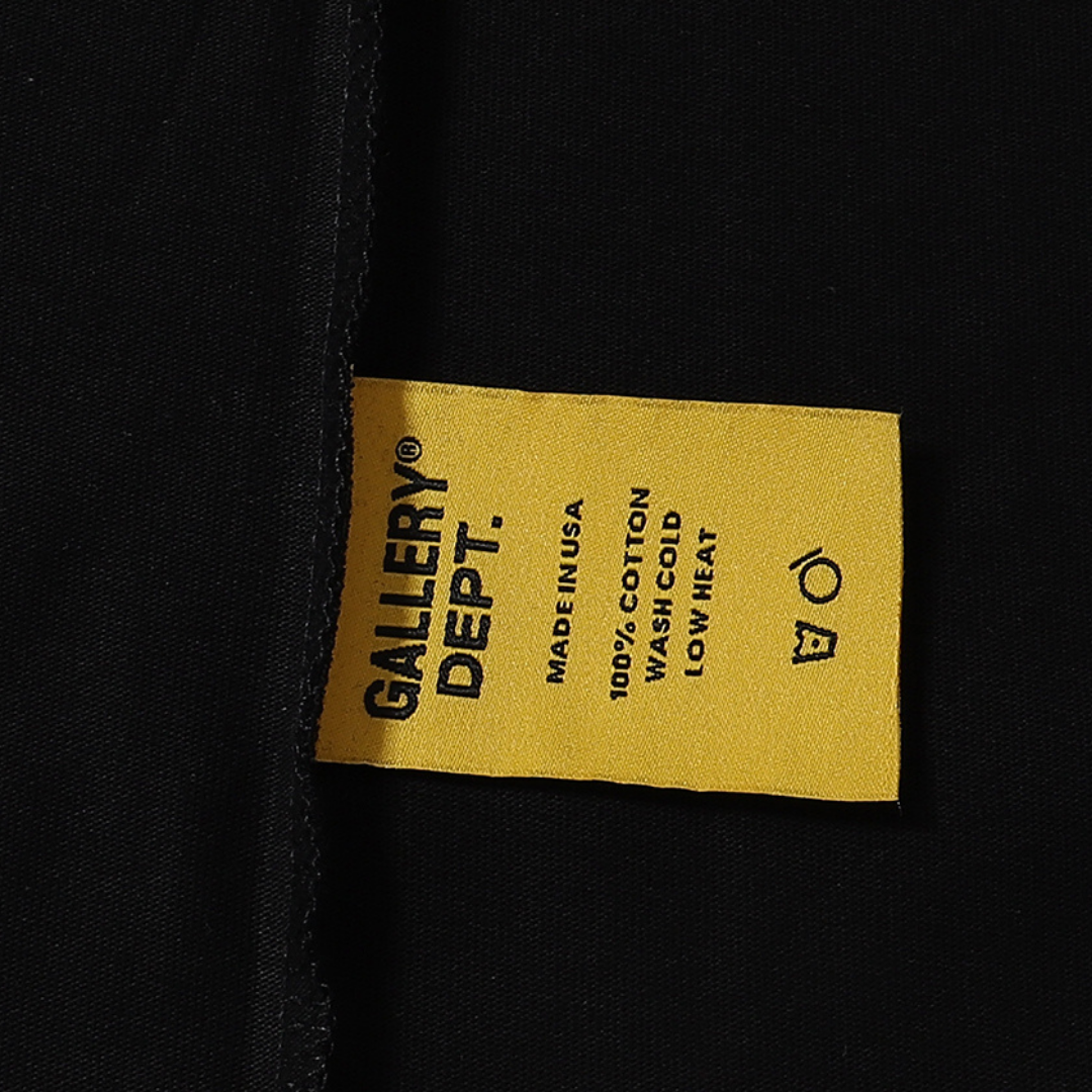 Camiseta gráfica de estudio