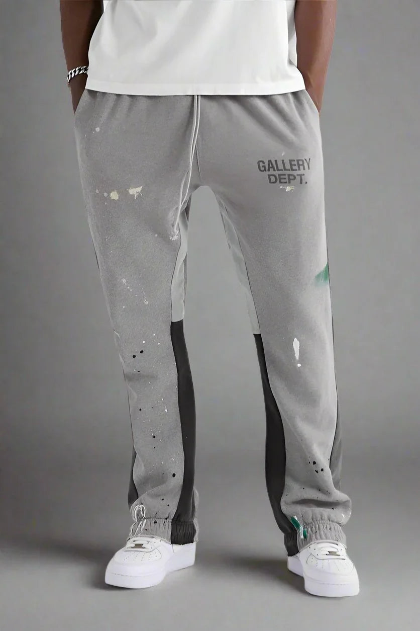 Pantalones deportivos acampanados