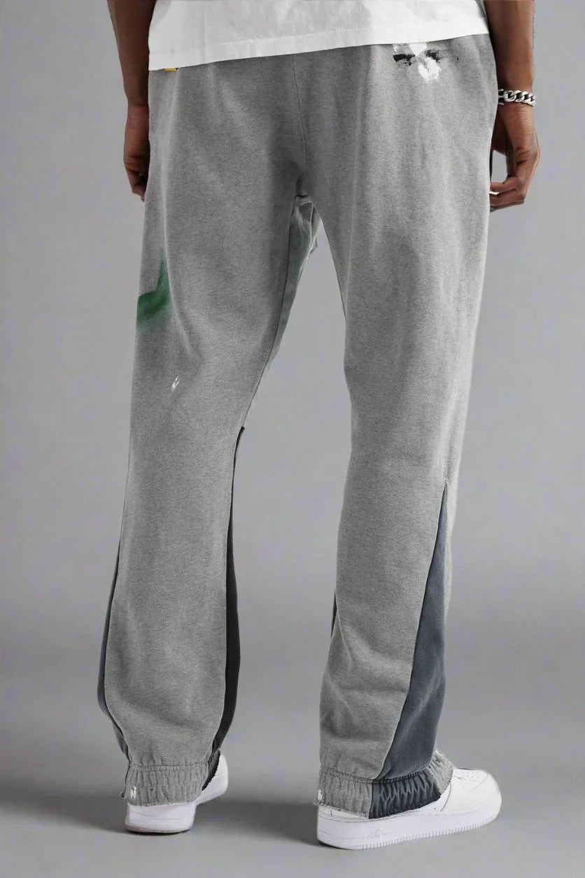 Pantalones deportivos acampanados